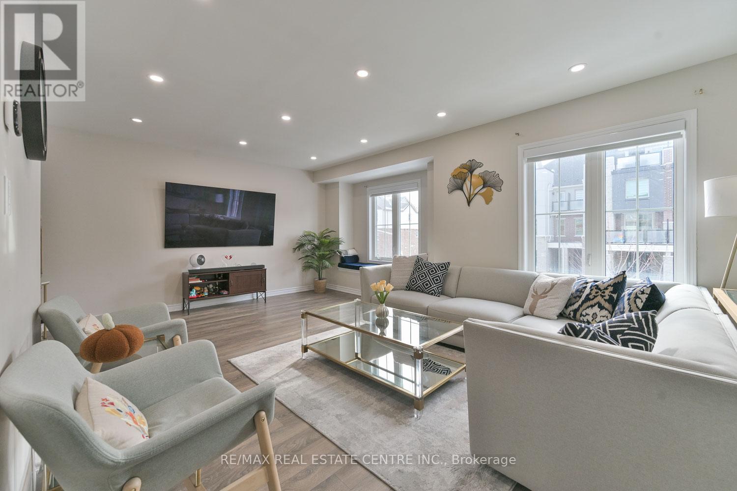 2785 Sapphire Drive, Pickering, Ontario  L1X 0G1 - Photo 6 - E12906632