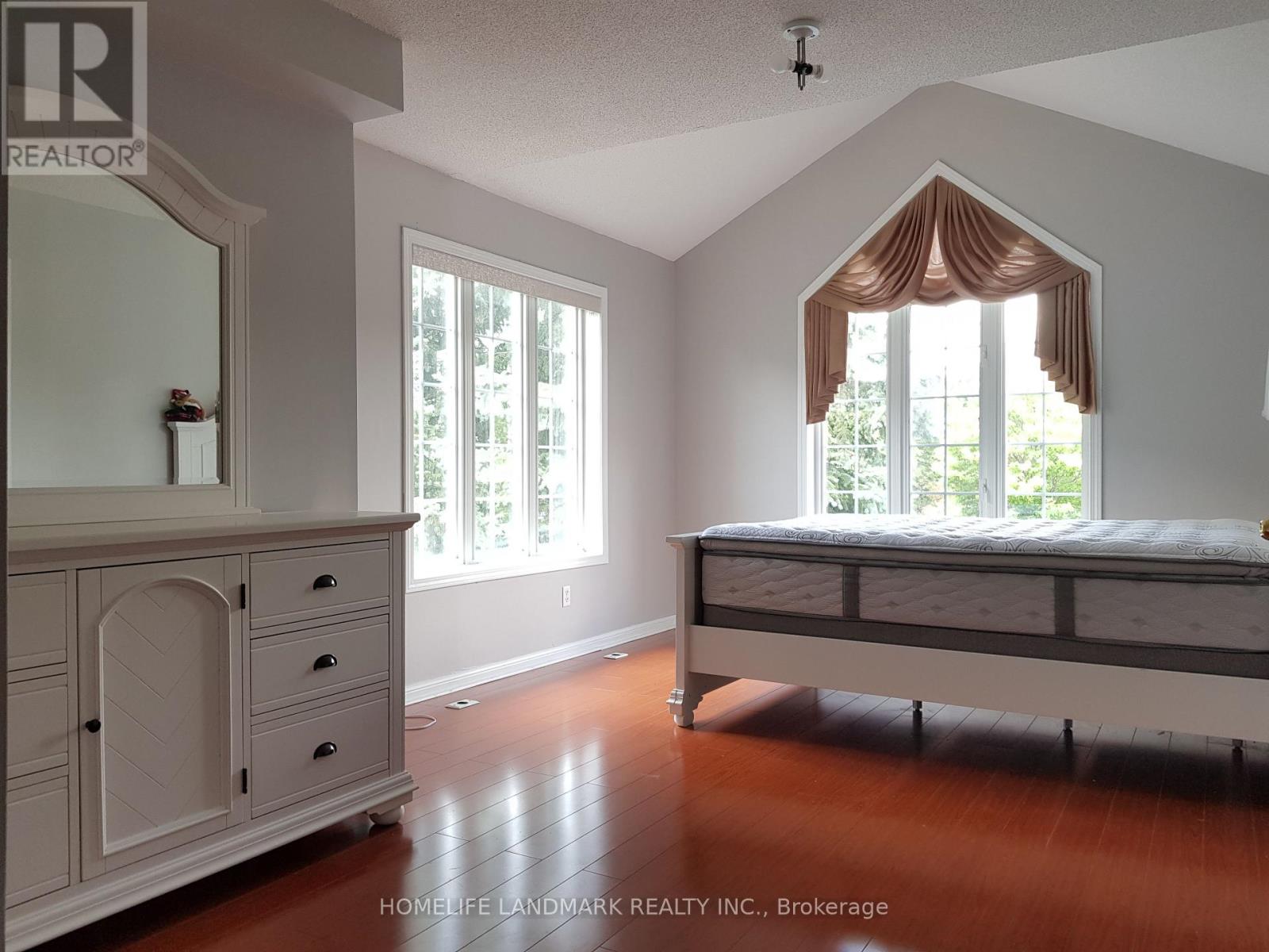 21 - 8 Cox Boulevard, Markham, Ontario  L3R 4G1 - Photo 2 - N12906624