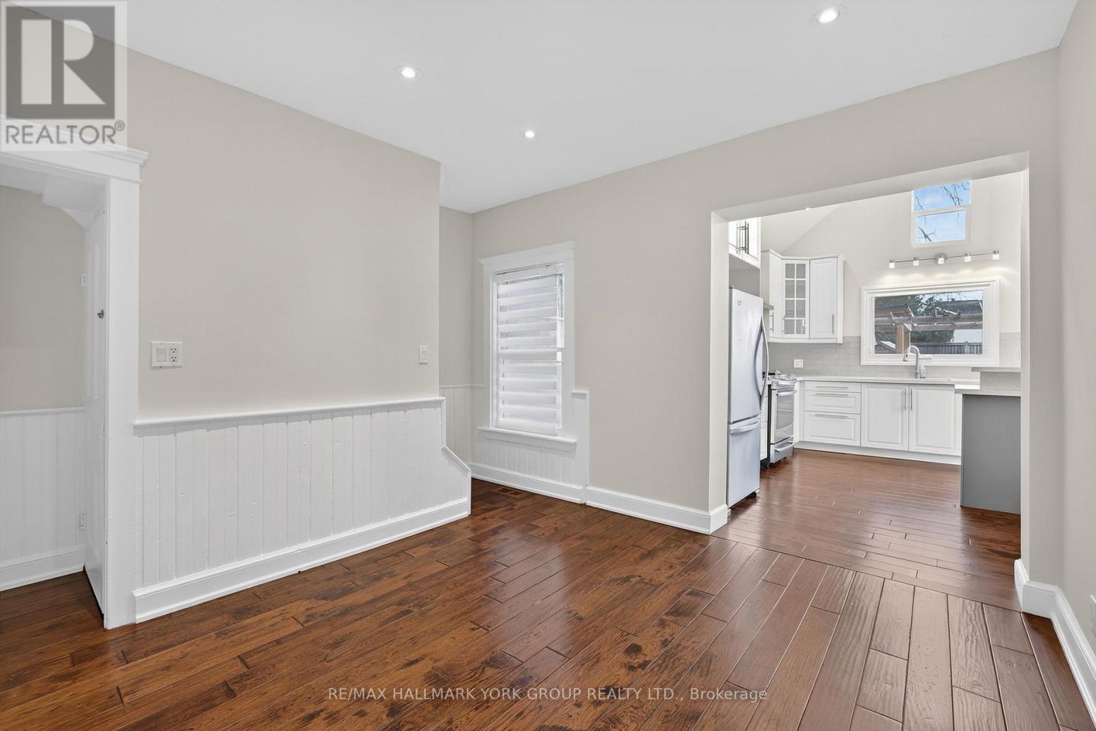 119 Temperance Street, Aurora (Aurora Village), Ontario  L4G 2R2 - Photo 10 - N12906628