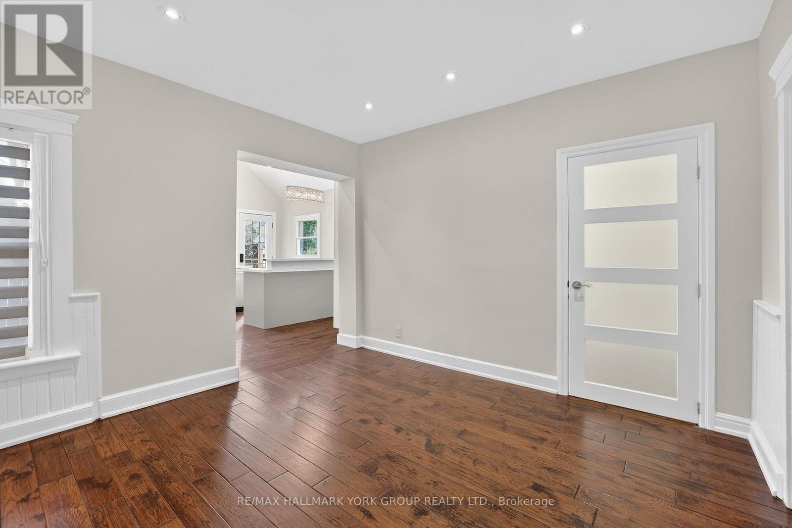 119 Temperance Street, Aurora (Aurora Village), Ontario  L4G 2R2 - Photo 11 - N12906628