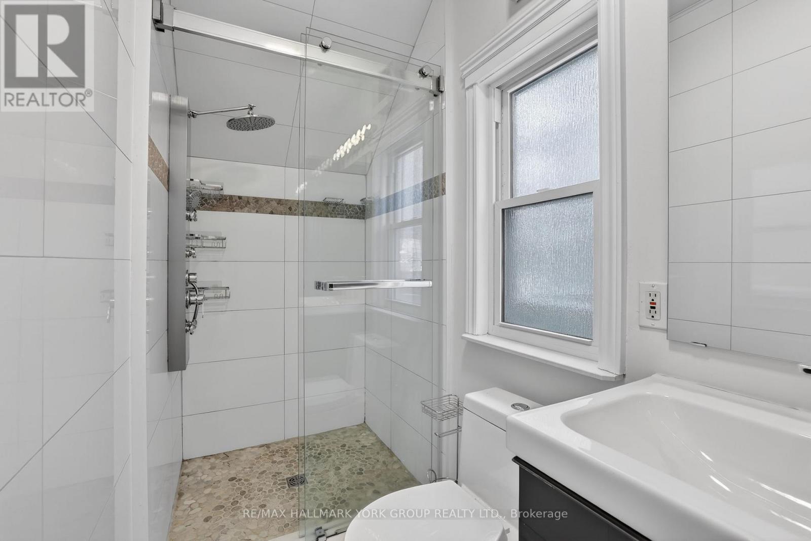 119 Temperance Street, Aurora (Aurora Village), Ontario  L4G 2R2 - Photo 20 - N12906628