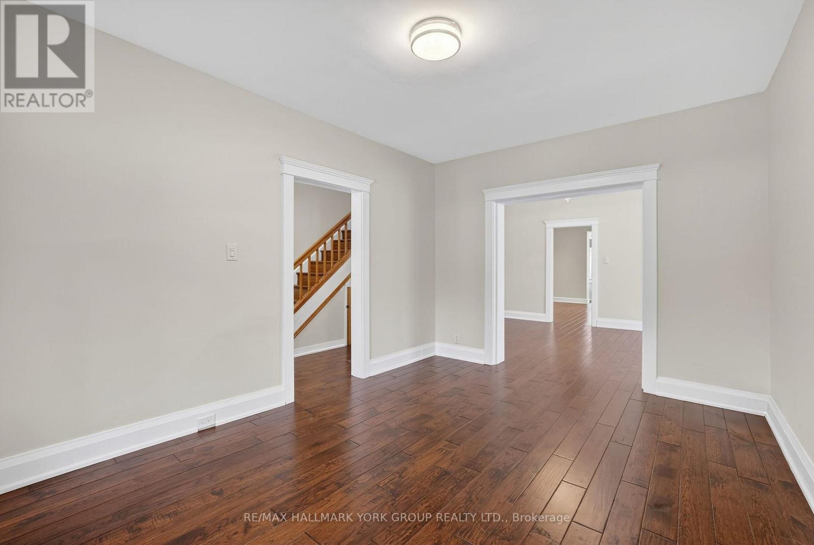 119 Temperance Street, Aurora (Aurora Village), Ontario  L4G 2R2 - Photo 6 - N12906628