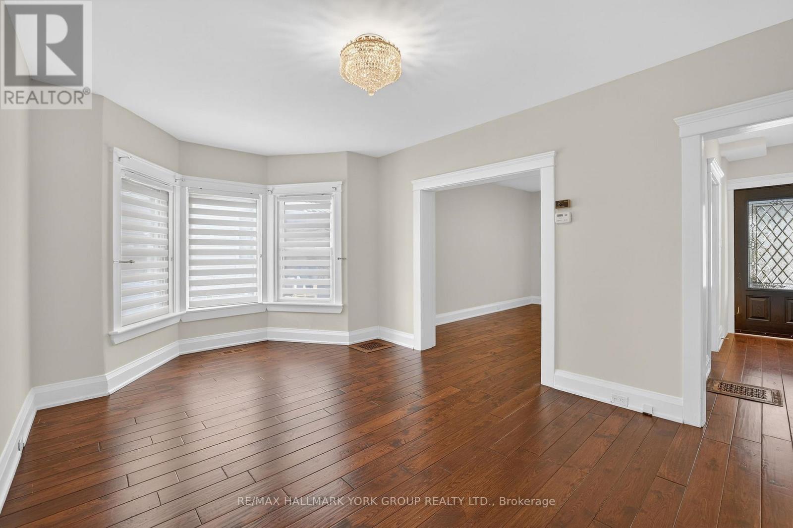 119 Temperance Street, Aurora (Aurora Village), Ontario  L4G 2R2 - Photo 8 - N12906628