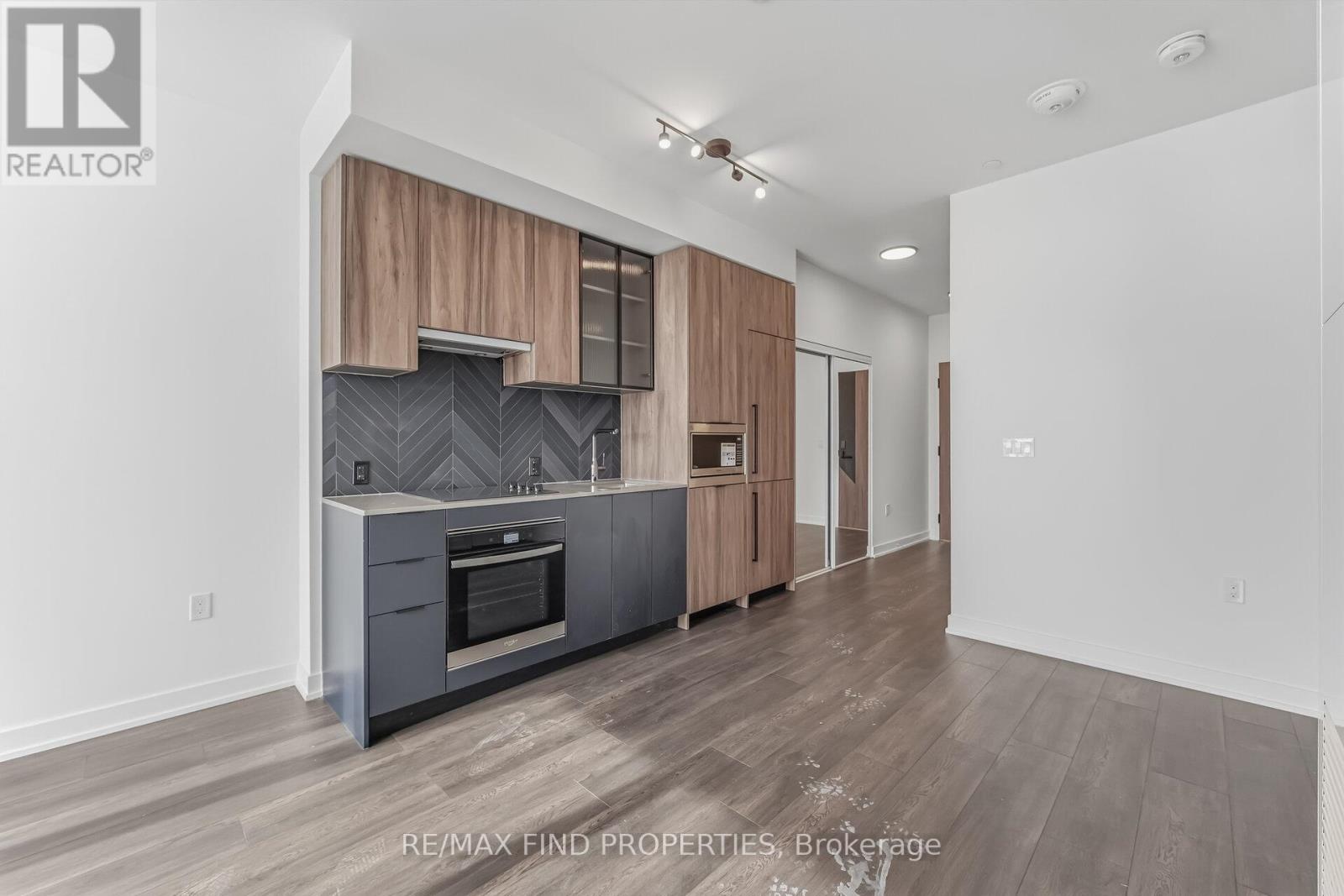 203 - 1037 The Queensway, Toronto, Ontario  M8Z 0H5 - Photo 17 - W12906626