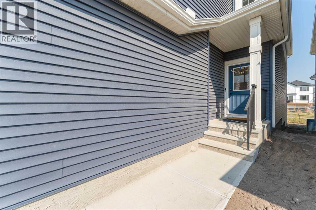 200 Lewiston Drive NE, Calgary, Alberta  T3P 2H9 - Photo 2 - A2281136