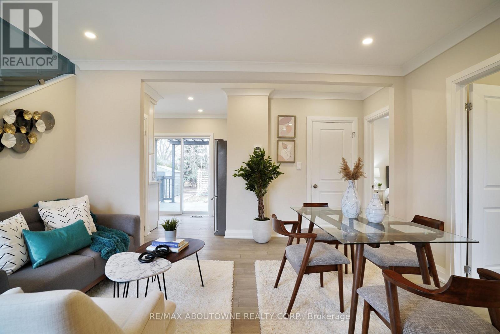 96 Mohawk Road E, Hamilton, Ontario  L9A 2G9 - Photo 18 - X12906622