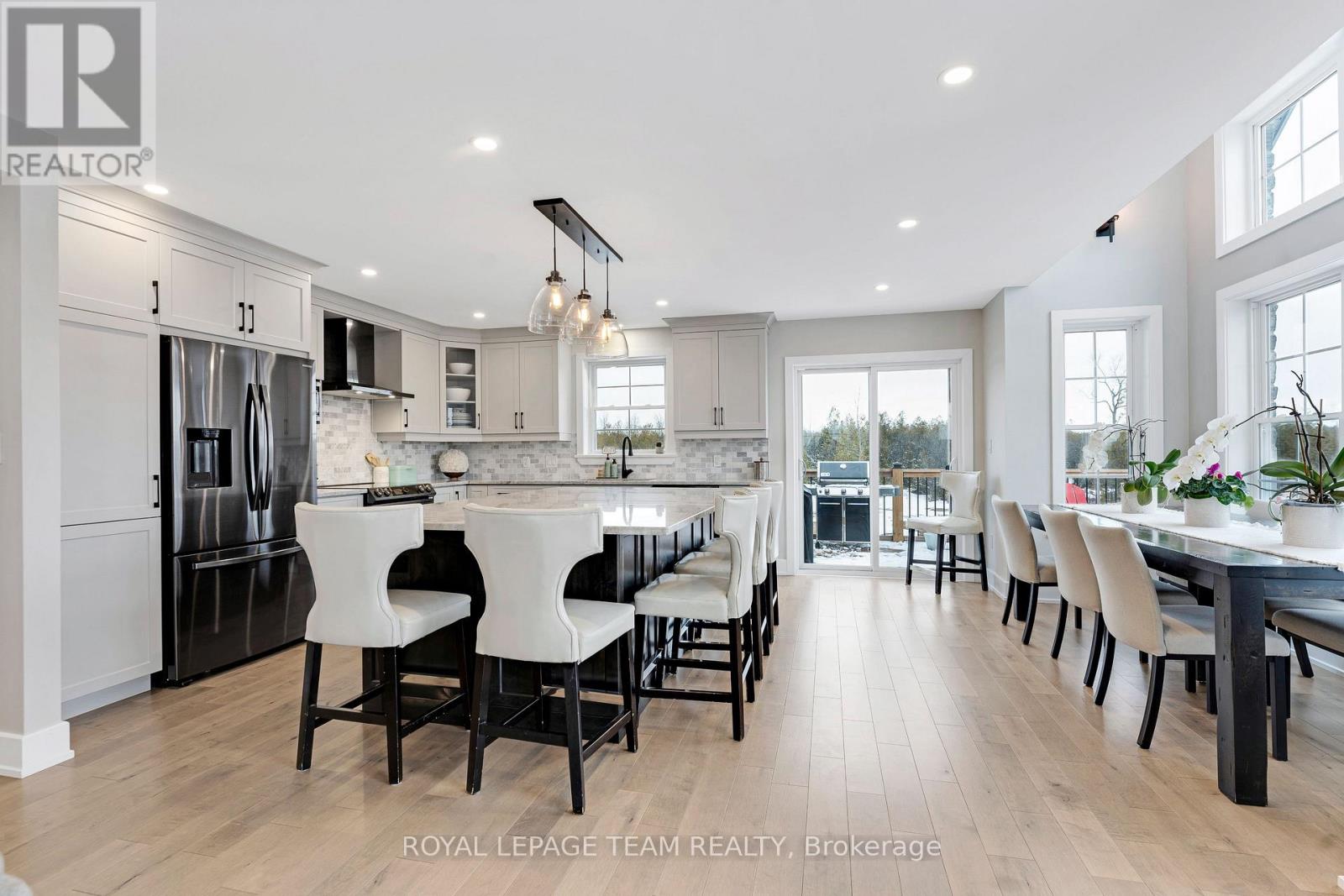 114 Charles Holden Avenue, Merrickville-Wolford, Ontario K0G 1N0 - Photo 11 - X12906646