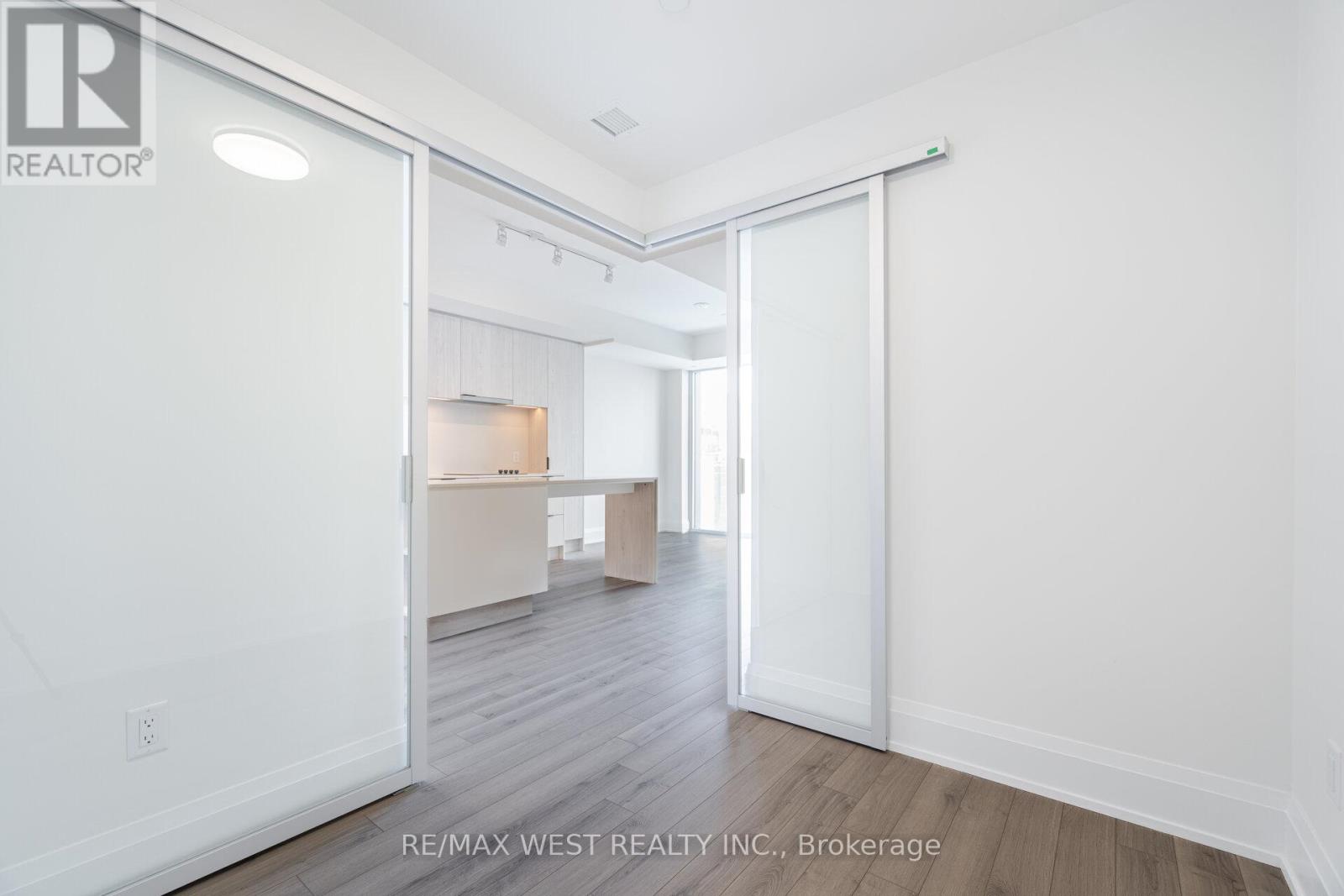 1204 - 89 Church Street, Toronto, Ontario  M5C 0B7 - Photo 19 - C12906650