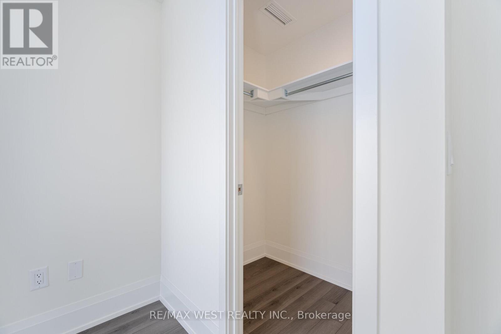 1204 - 89 Church Street, Toronto, Ontario  M5C 0B7 - Photo 27 - C12906650