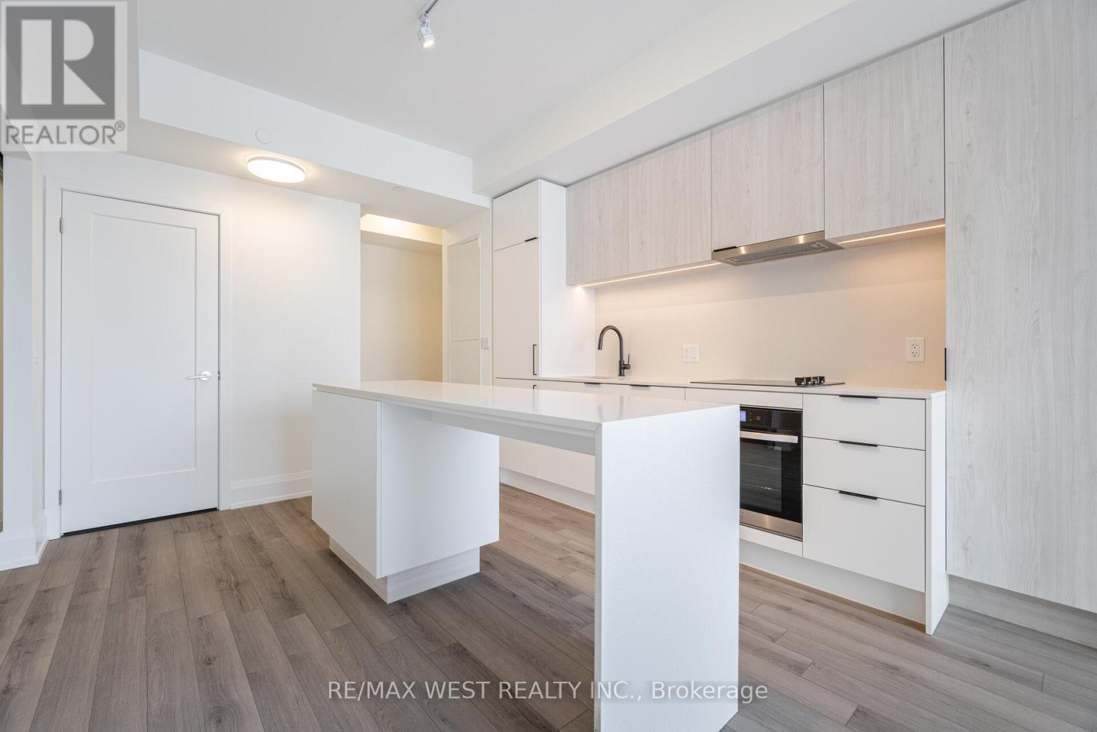 1204 - 89 Church Street, Toronto, Ontario  M5C 0B7 - Photo 6 - C12906650