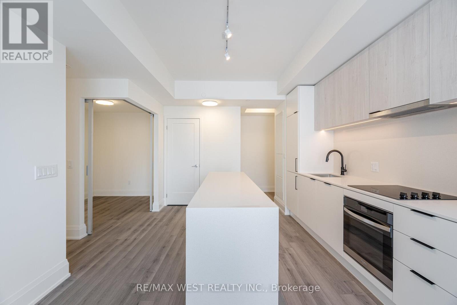 1204 - 89 Church Street, Toronto, Ontario  M5C 0B7 - Photo 7 - C12906650