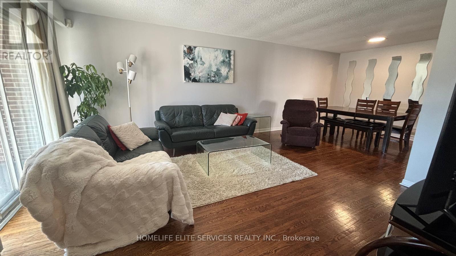 33 Robbinstone Drive, Toronto, Ontario  M1B 2C4 - Photo 11 - E12906662