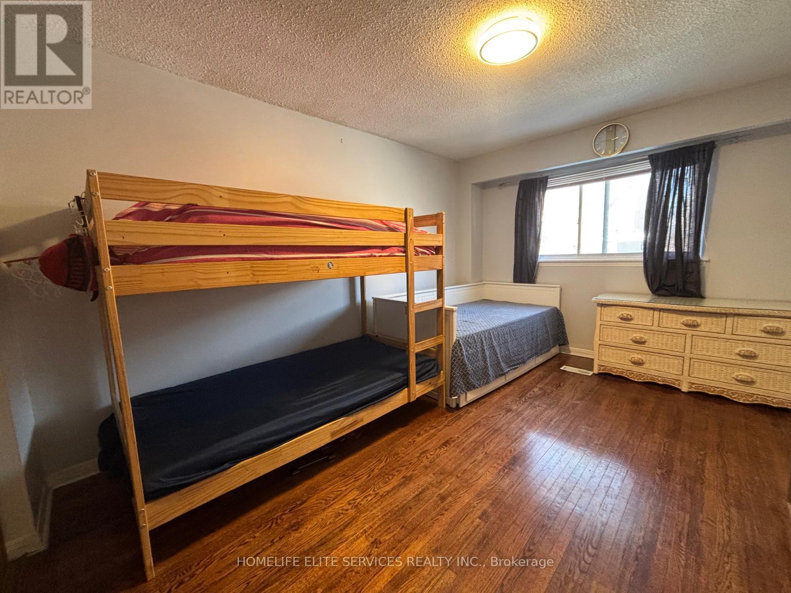 33 Robbinstone Drive, Toronto, Ontario  M1B 2C4 - Photo 28 - E12906662