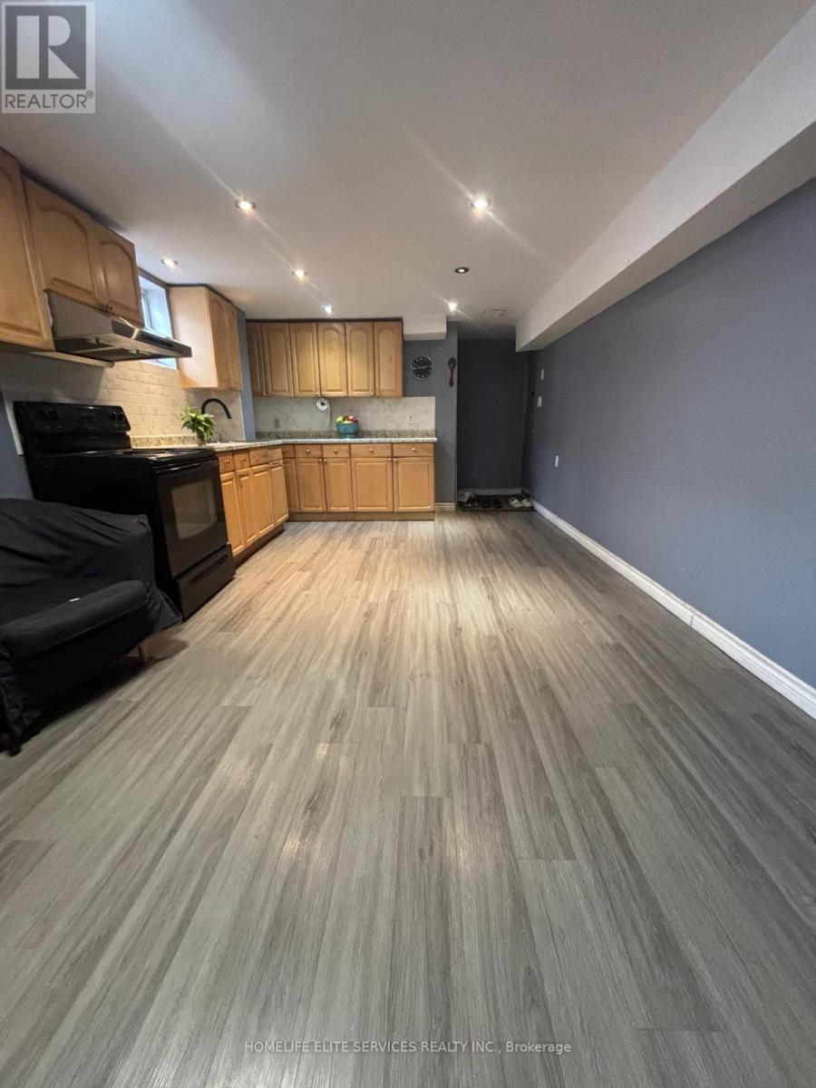 33 Robbinstone Drive, Toronto, Ontario  M1B 2C4 - Photo 34 - E12906662