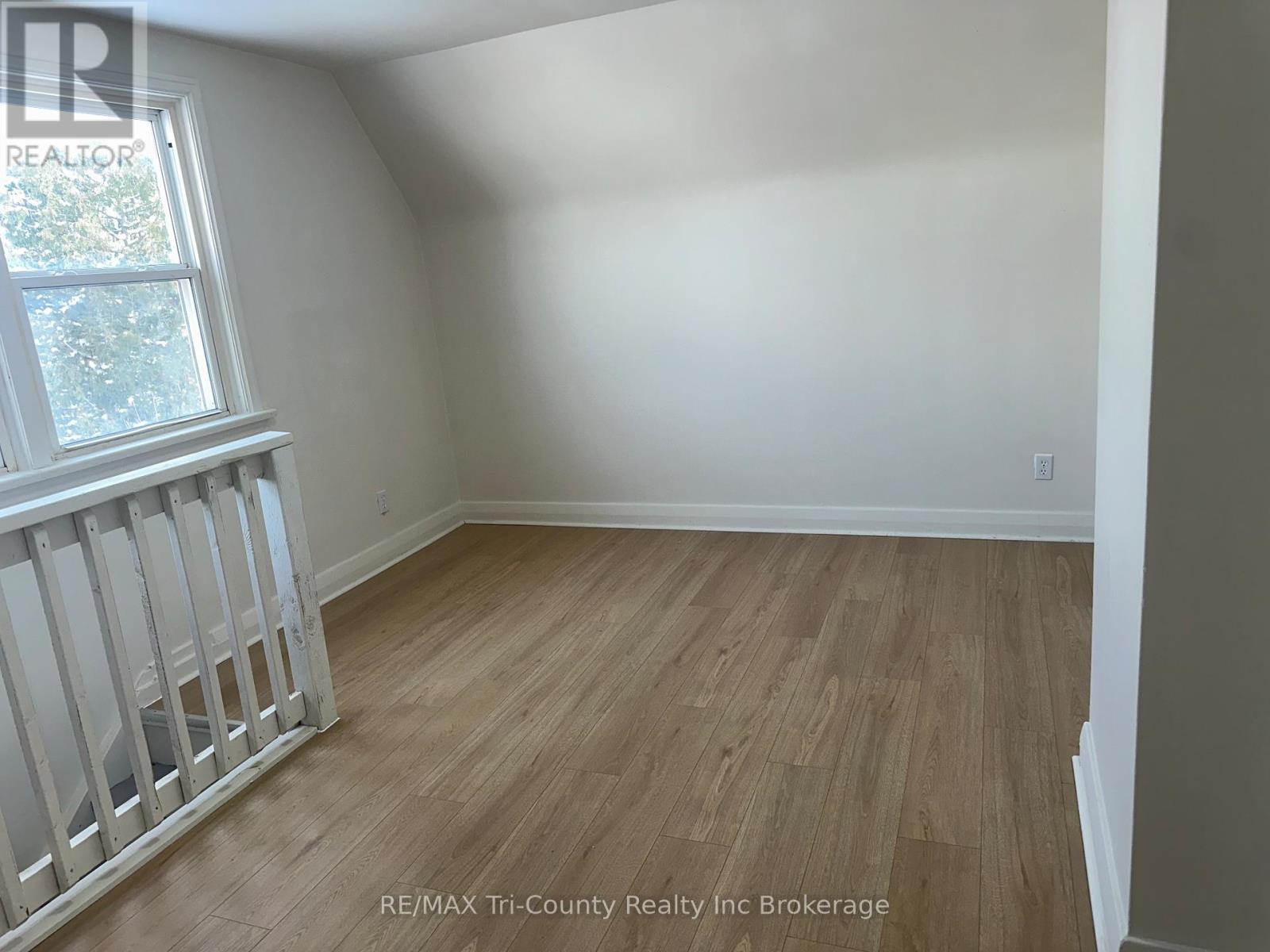 358 Glebe Street E, London East, Ontario  N5W 3T1 - Photo 7 - X12906670