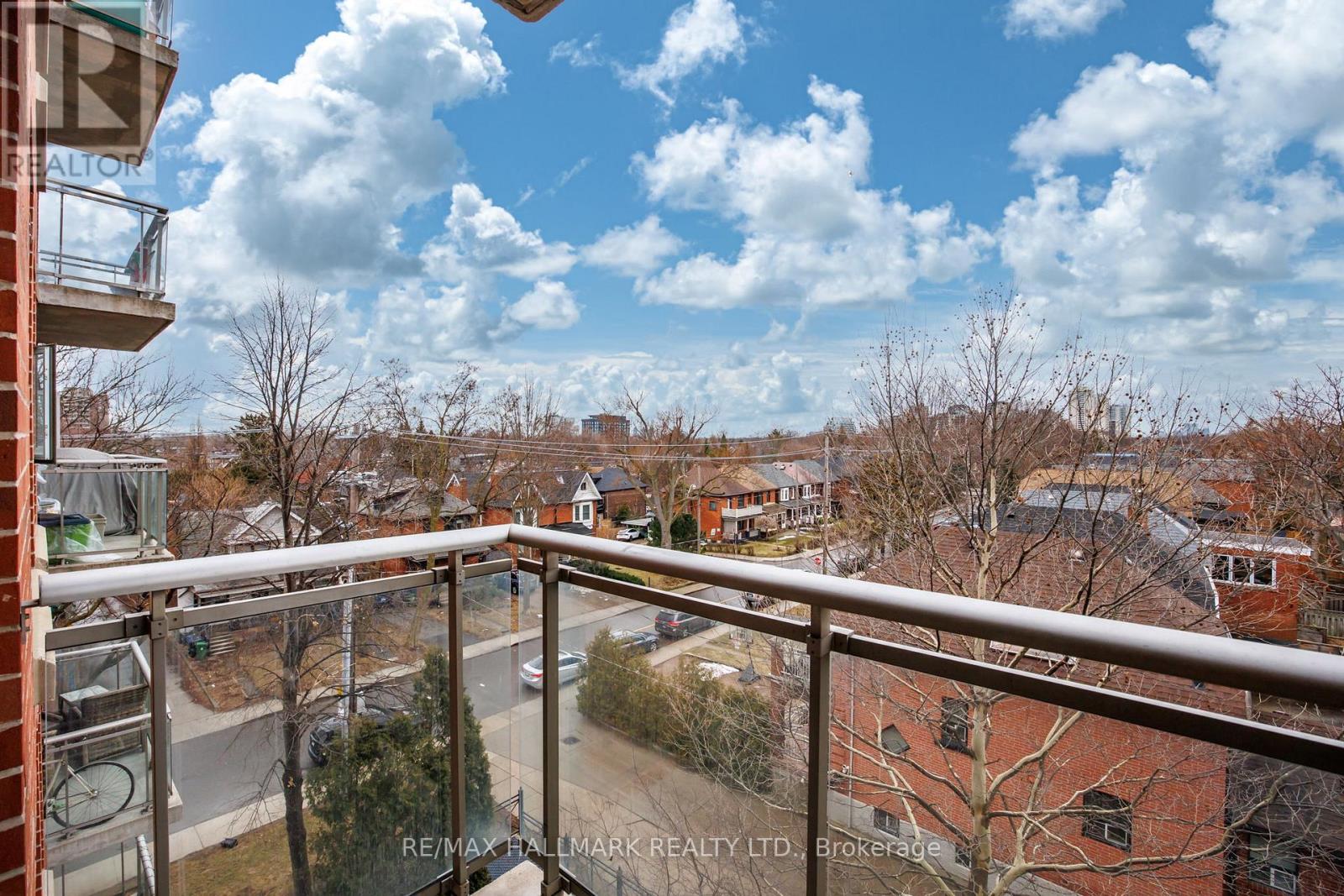 519 - 2495 Dundas Street W, Toronto, Ontario M6P 1X4 - Photo 33 - W12897698