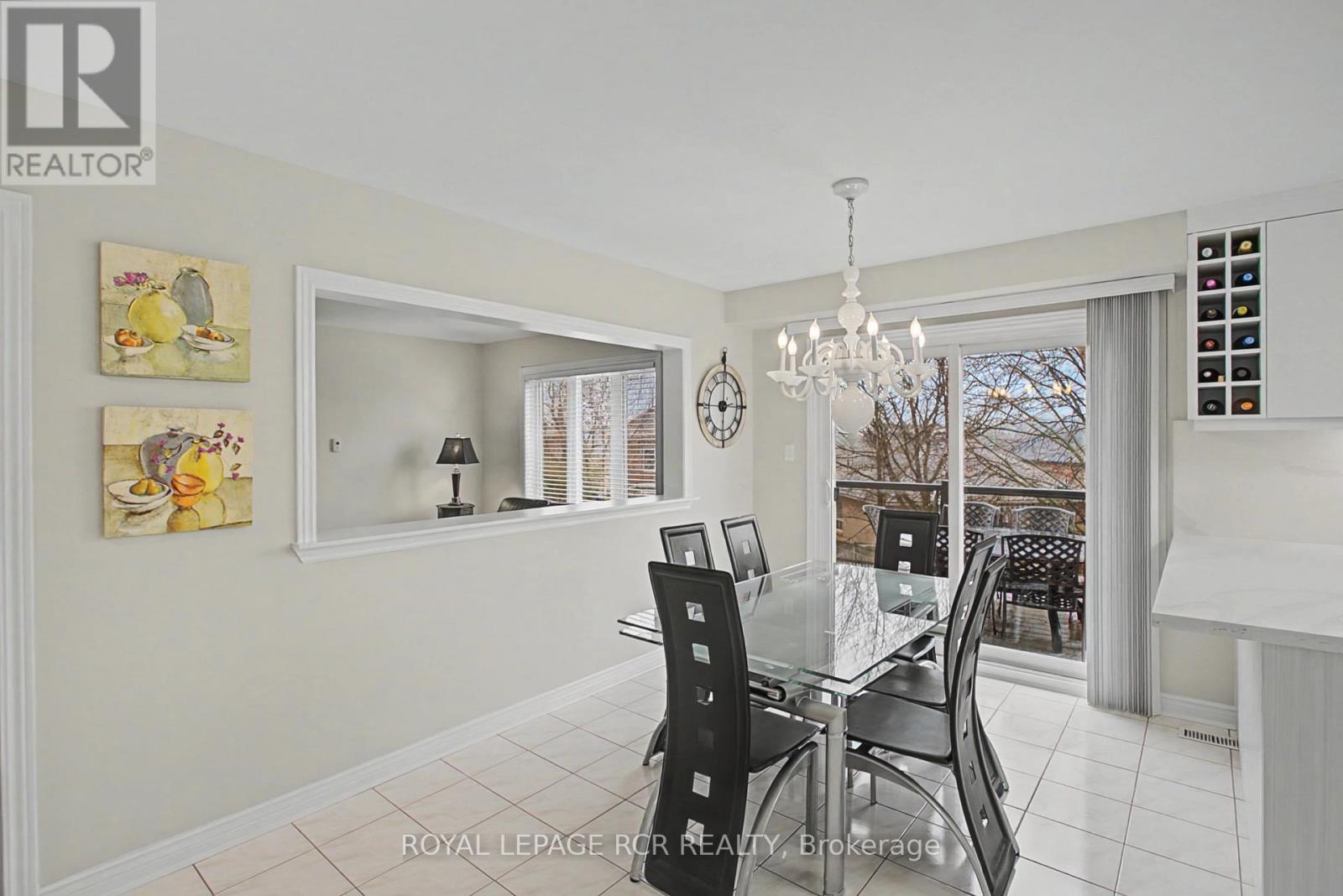 325 Harry Beer Court, Newmarket, Ontario  L3Y 8M2 - Photo 12 - N12906658