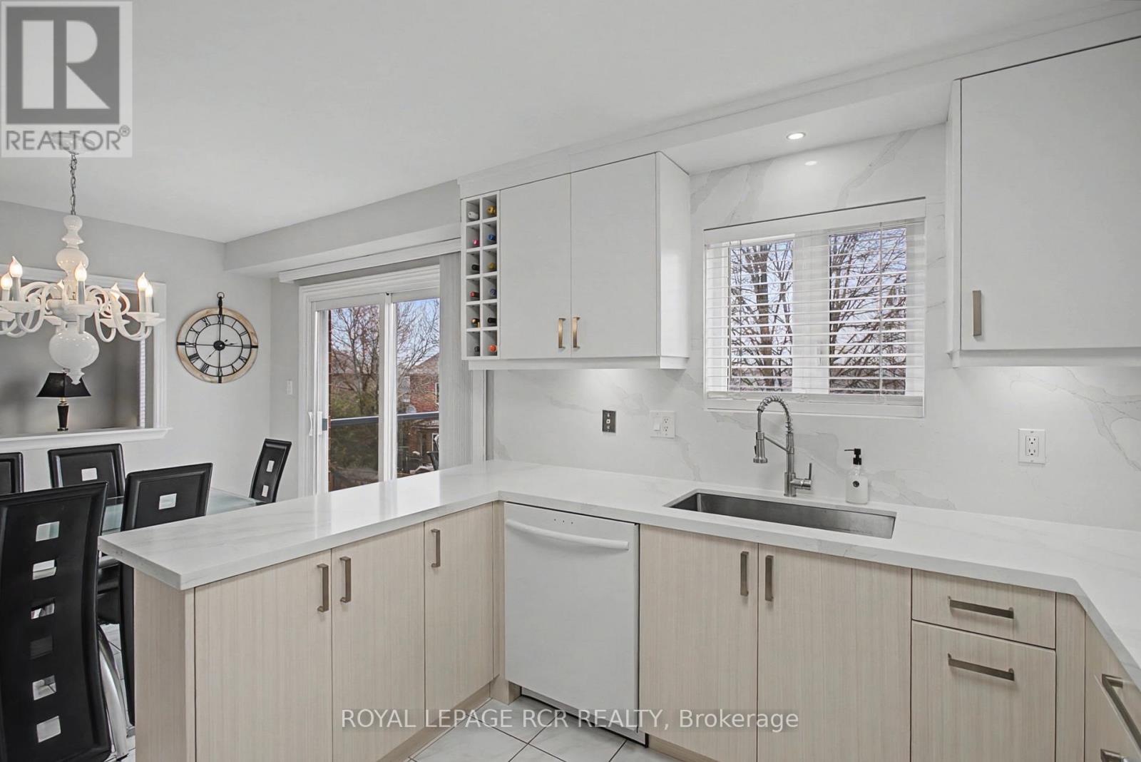 325 Harry Beer Court, Newmarket, Ontario  L3Y 8M2 - Photo 16 - N12906658