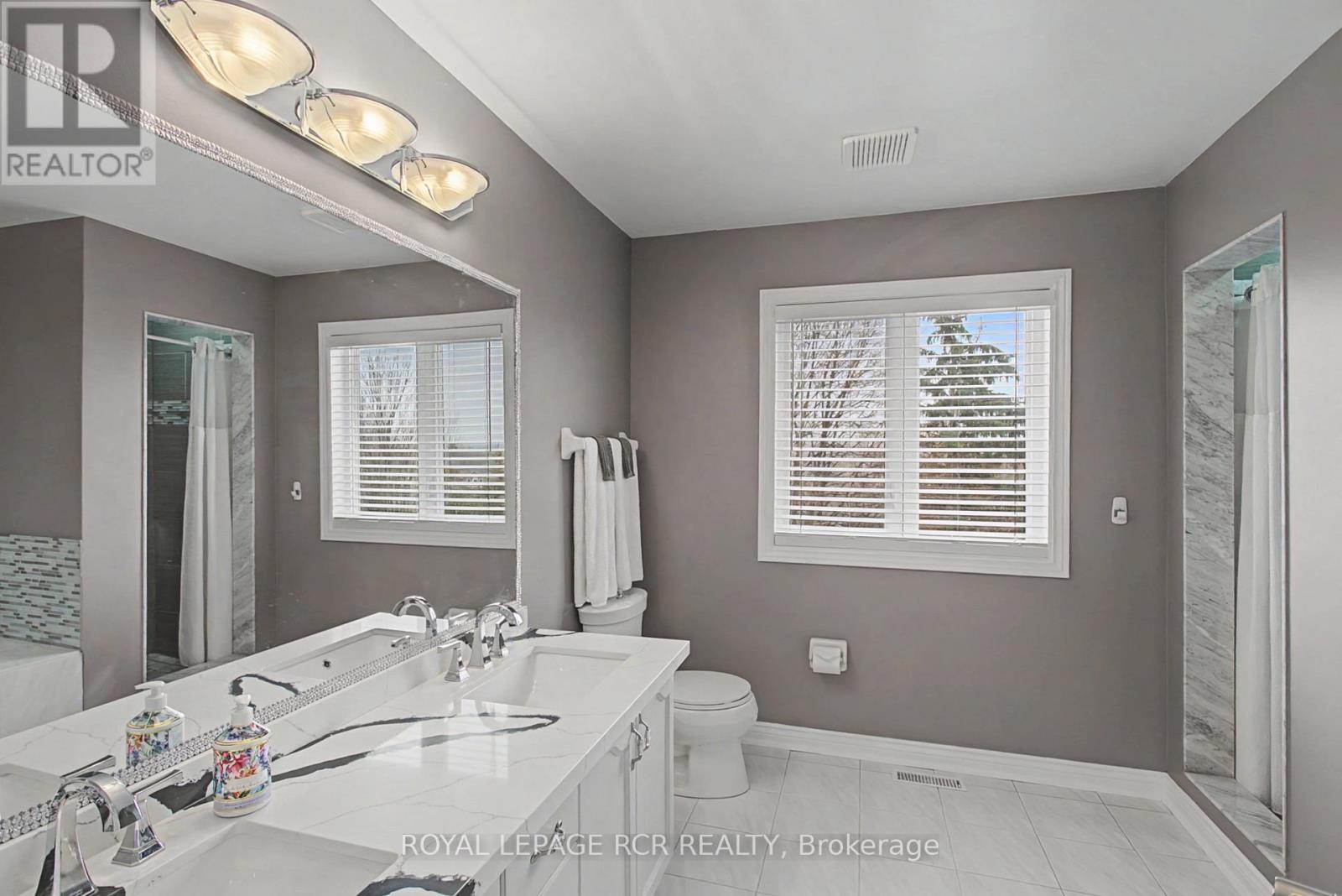 325 Harry Beer Court, Newmarket, Ontario  L3Y 8M2 - Photo 26 - N12906658