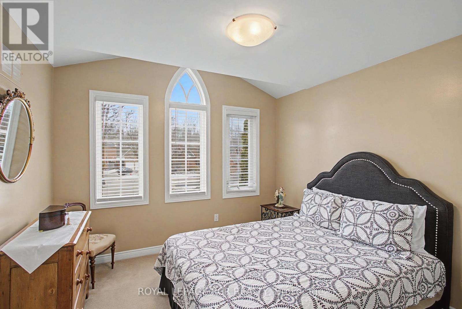 325 Harry Beer Court, Newmarket, Ontario  L3Y 8M2 - Photo 31 - N12906658