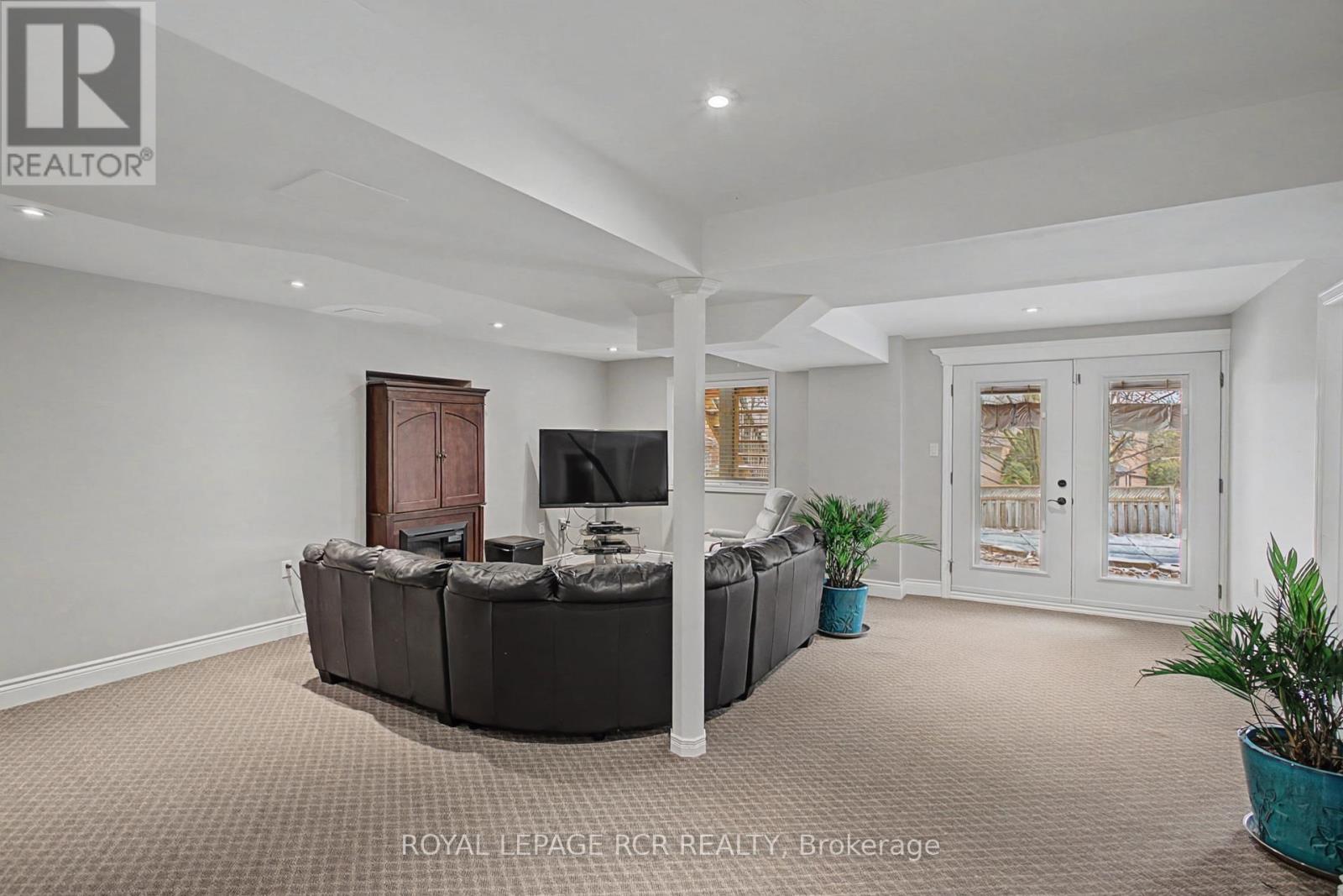 325 Harry Beer Court, Newmarket, Ontario  L3Y 8M2 - Photo 35 - N12906658