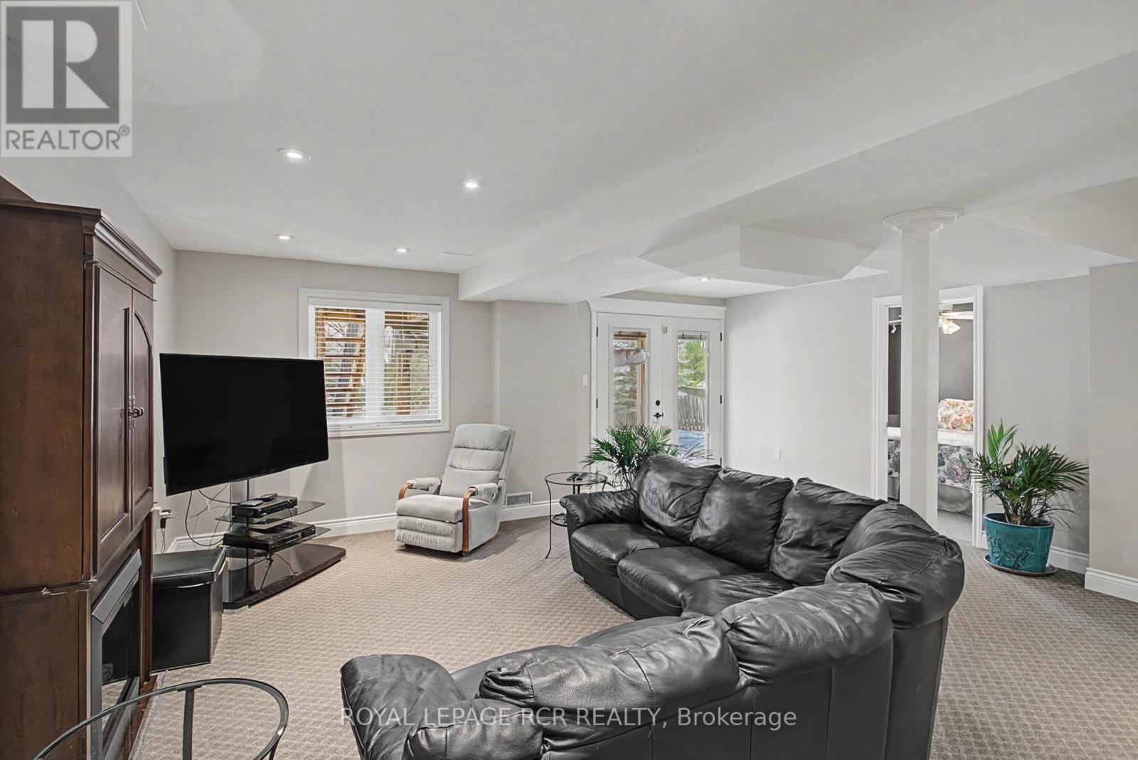 325 Harry Beer Court, Newmarket, Ontario  L3Y 8M2 - Photo 36 - N12906658