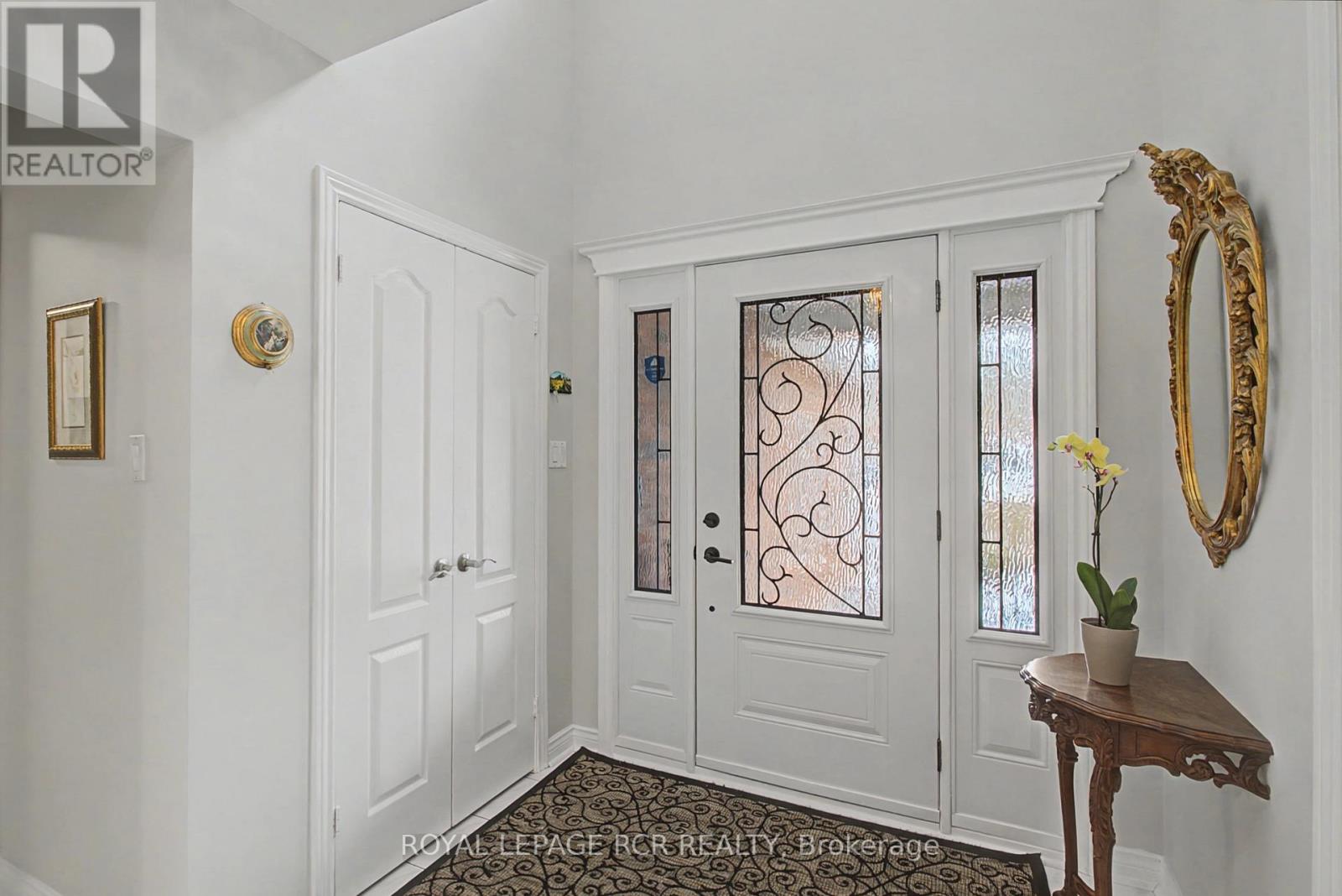 325 Harry Beer Court, Newmarket, Ontario  L3Y 8M2 - Photo 4 - N12906658