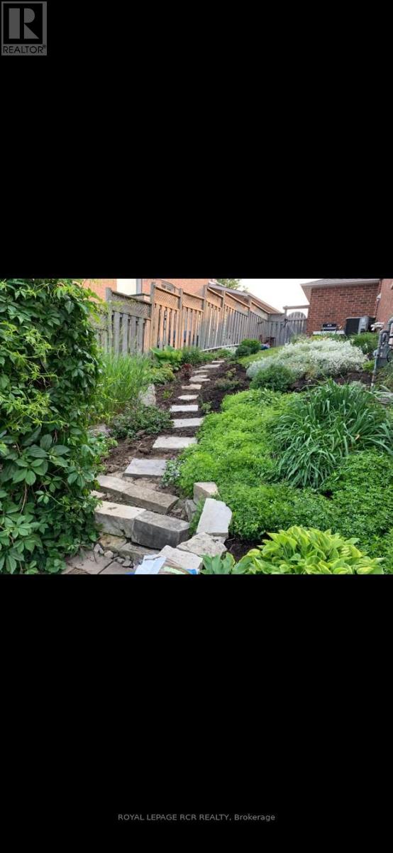 325 Harry Beer Court, Newmarket, Ontario  L3Y 8M2 - Photo 48 - N12906658