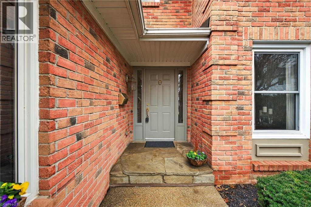 17 Cammay Avenue, Dundas, Ontario  L9H 6M4 - Photo 3 - 40813905