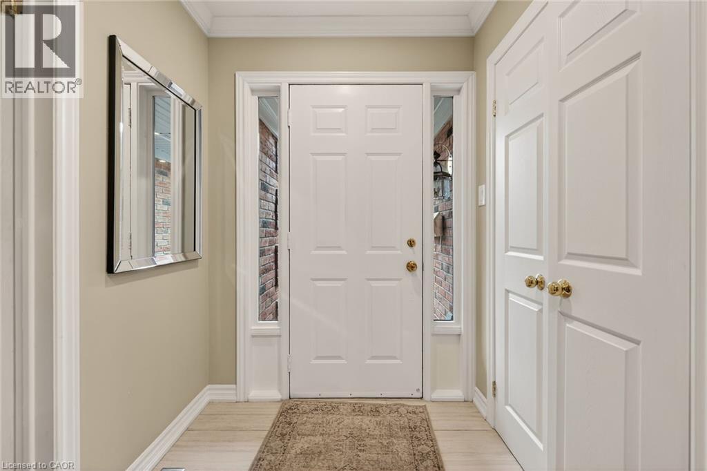 17 Cammay Avenue, Dundas, Ontario  L9H 6M4 - Photo 4 - 40813905