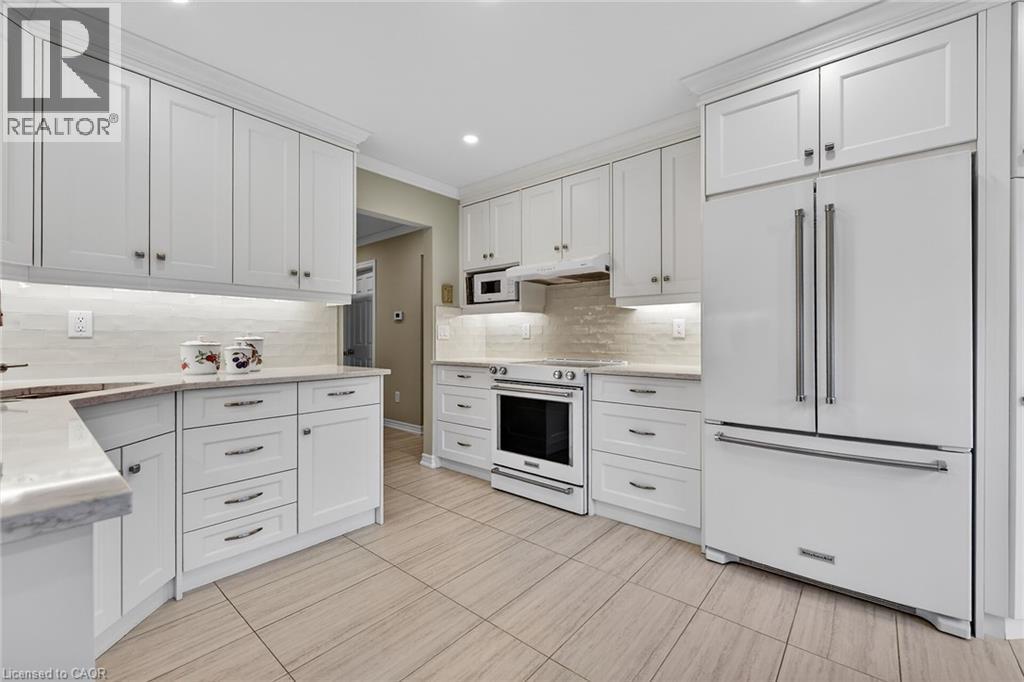 17 Cammay Avenue, Dundas, Ontario  L9H 6M4 - Photo 9 - 40813905