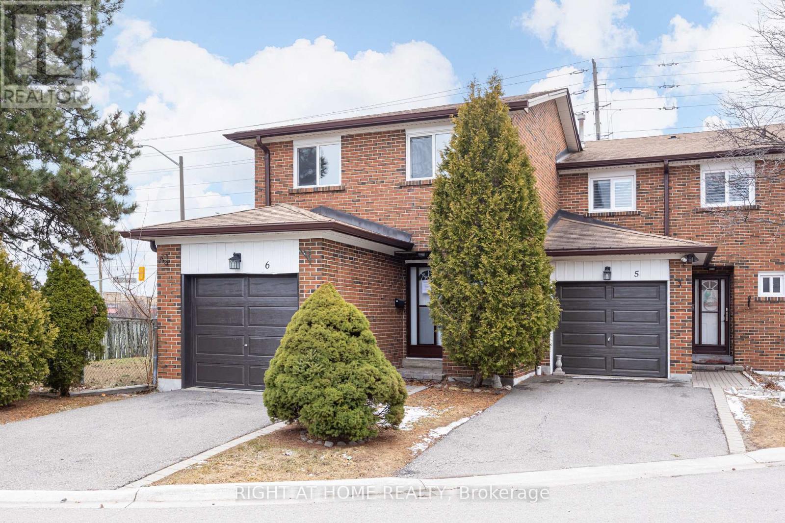 6 - 2687 Bromsgrove Road, Mississauga, Ontario  L5J 4C6 - Photo 1 - W12906656