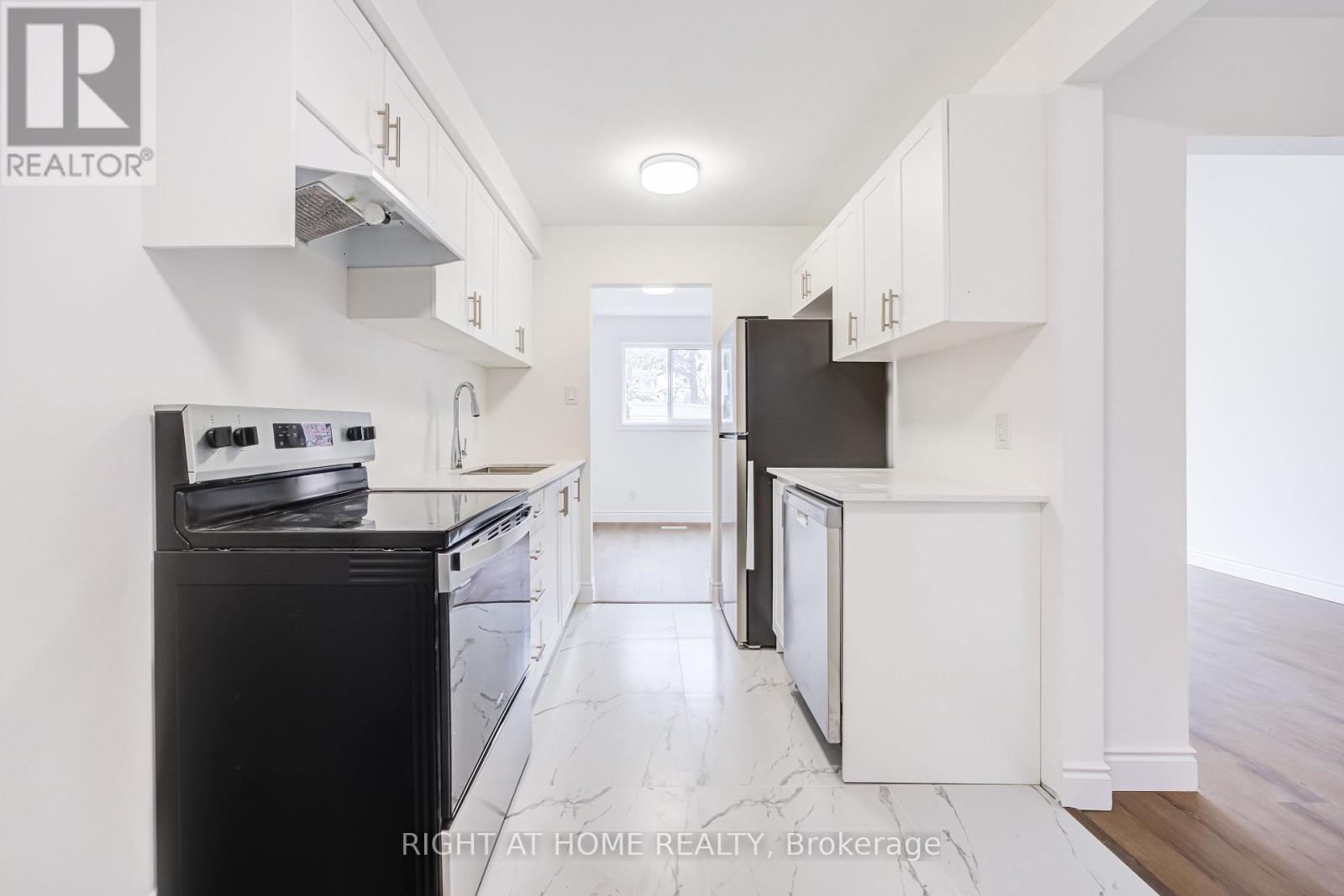 6 - 2687 Bromsgrove Road, Mississauga, Ontario  L5J 4C6 - Photo 15 - W12906656