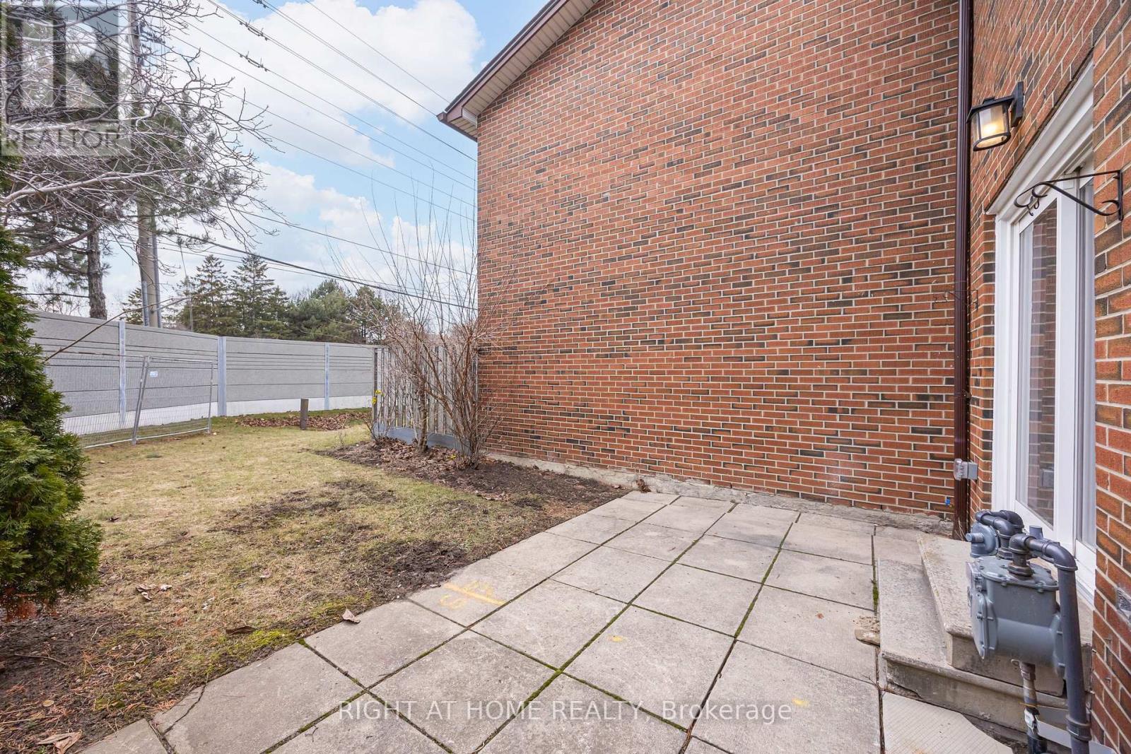 6 - 2687 Bromsgrove Road, Mississauga, Ontario  L5J 4C6 - Photo 24 - W12906656