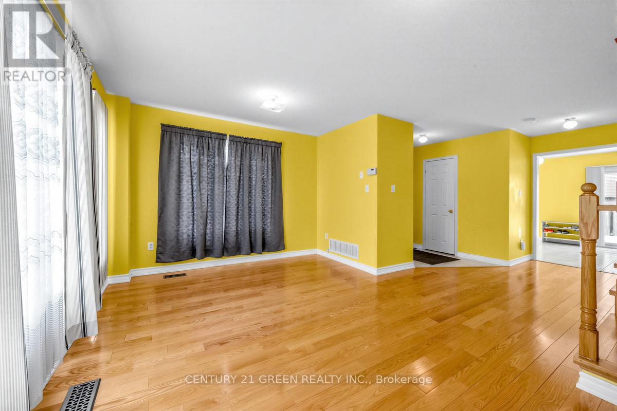 45 Dolphin Song Crescent, Brampton, Ontario  L6R 2A7 - Photo 10 - W12906672