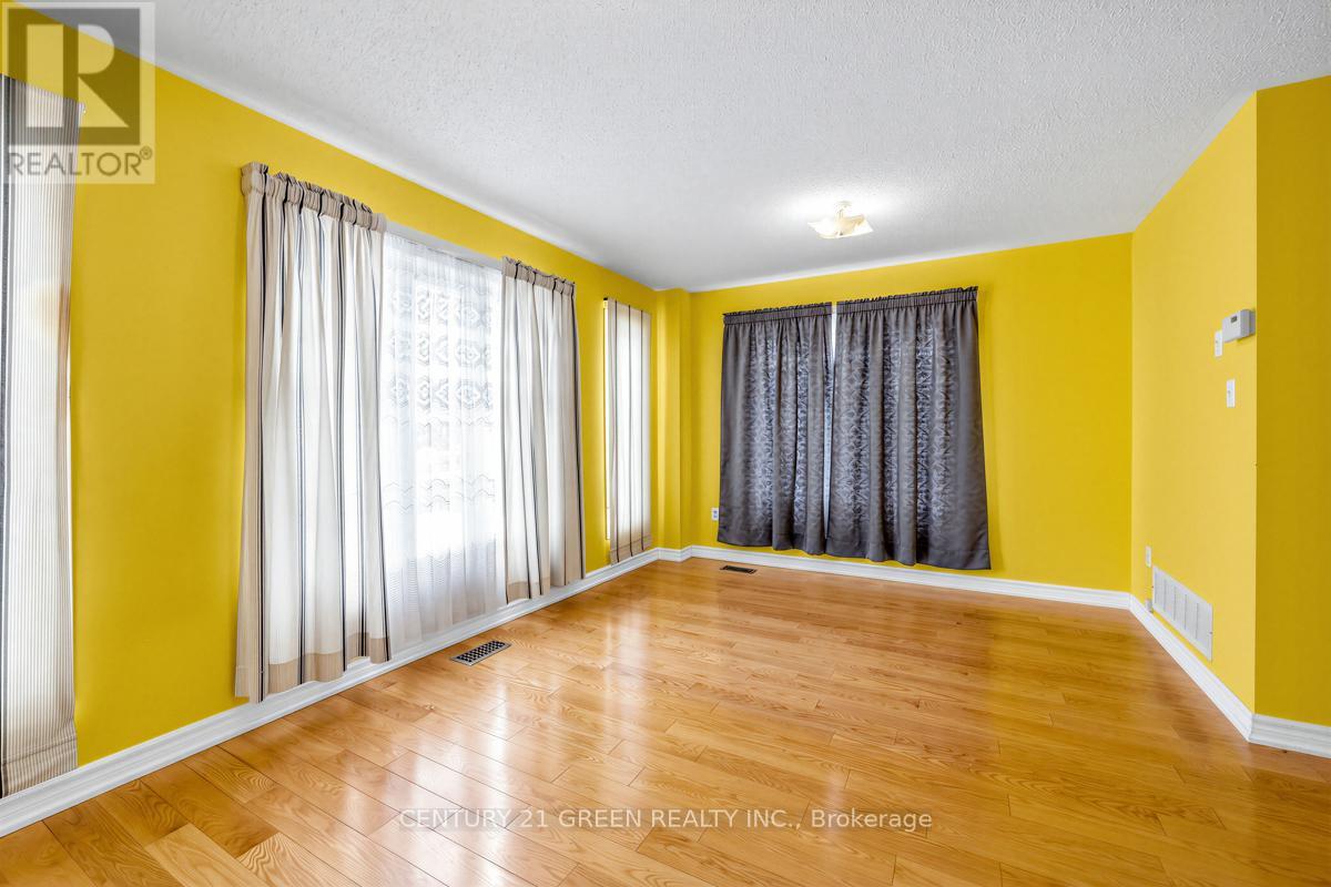 45 Dolphin Song Crescent, Brampton, Ontario  L6R 2A7 - Photo 12 - W12906672