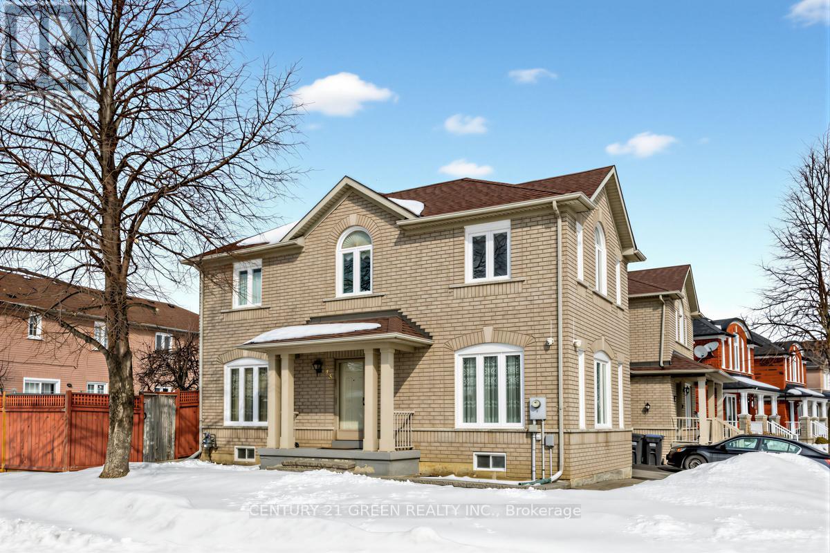 45 Dolphin Song Crescent, Brampton, Ontario  L6R 2A7 - Photo 2 - W12906672