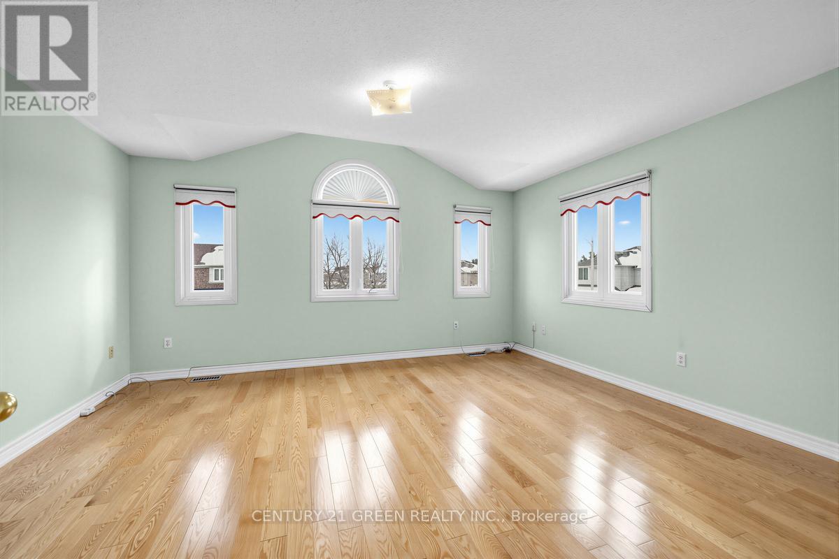 45 Dolphin Song Crescent, Brampton, Ontario  L6R 2A7 - Photo 24 - W12906672