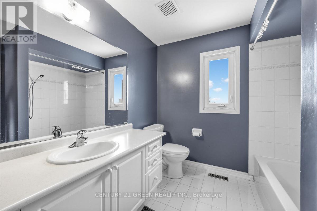 45 Dolphin Song Crescent, Brampton, Ontario  L6R 2A7 - Photo 38 - W12906672