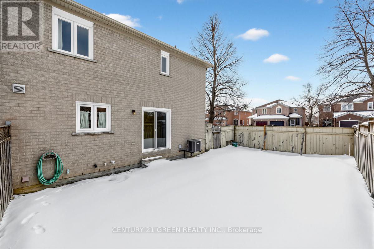 45 Dolphin Song Crescent, Brampton, Ontario  L6R 2A7 - Photo 40 - W12906672