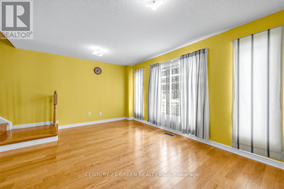 45 Dolphin Song Crescent, Brampton, Ontario  L6R 2A7 - Photo 8 - W12906672