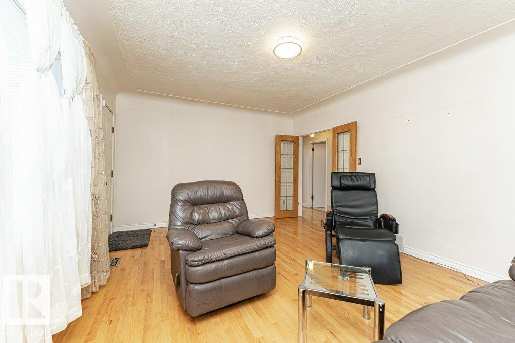 10516 75 Av Nw, Edmonton, Alberta  T6E 1J4 - Photo 9 - E4478571