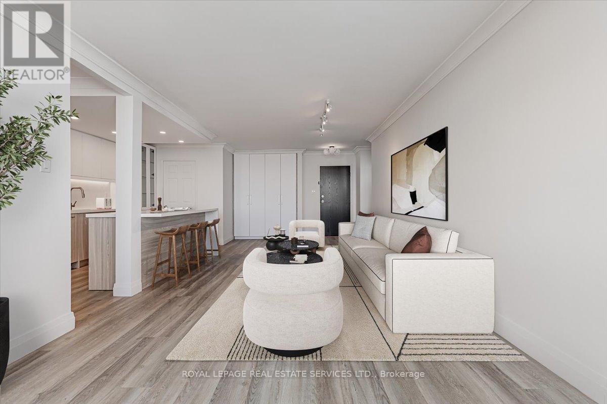 706 - 3000 Bathurst Street, Toronto, Ontario  M6B 3B4 - Photo 4 - C12901390