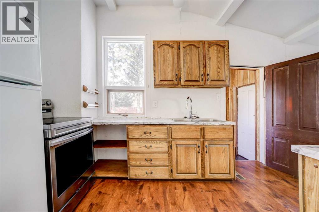 1052 Bev Mclachlin Drive, Pincher Creek, Alberta  T0K 1W0 - Photo 18 - A2294430