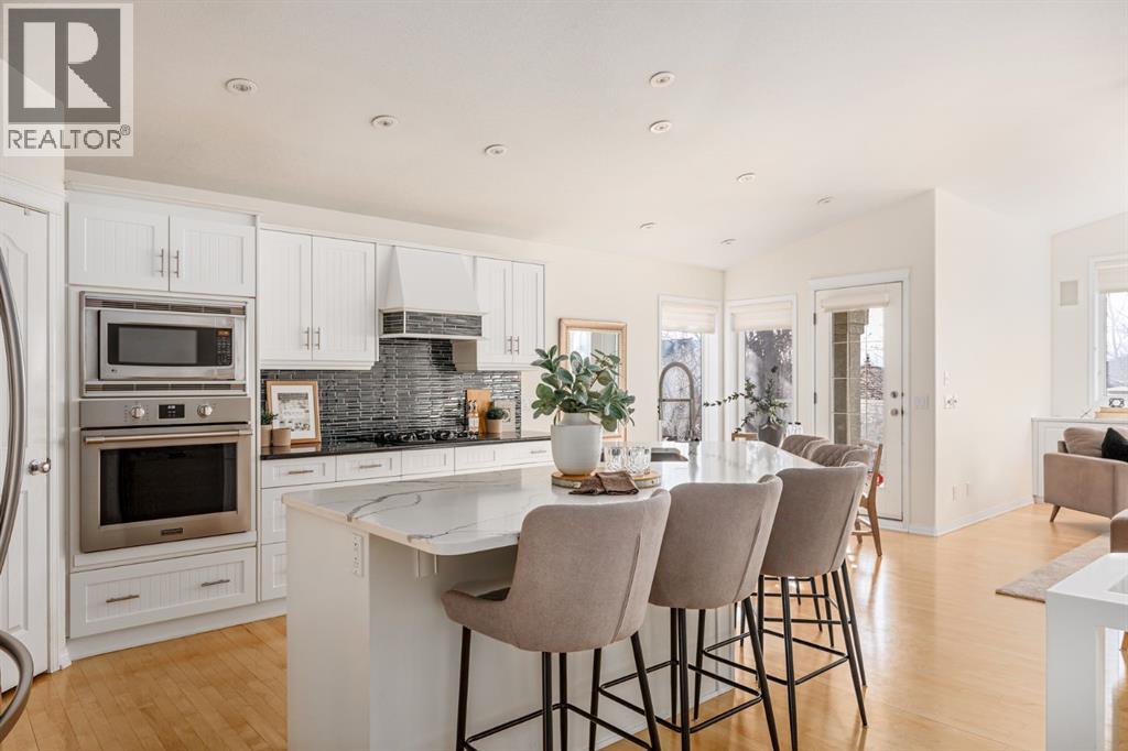 425 Sienna Heights Hill SW, Calgary, Alberta  T2H 3T3 - Photo 6 - A2277551