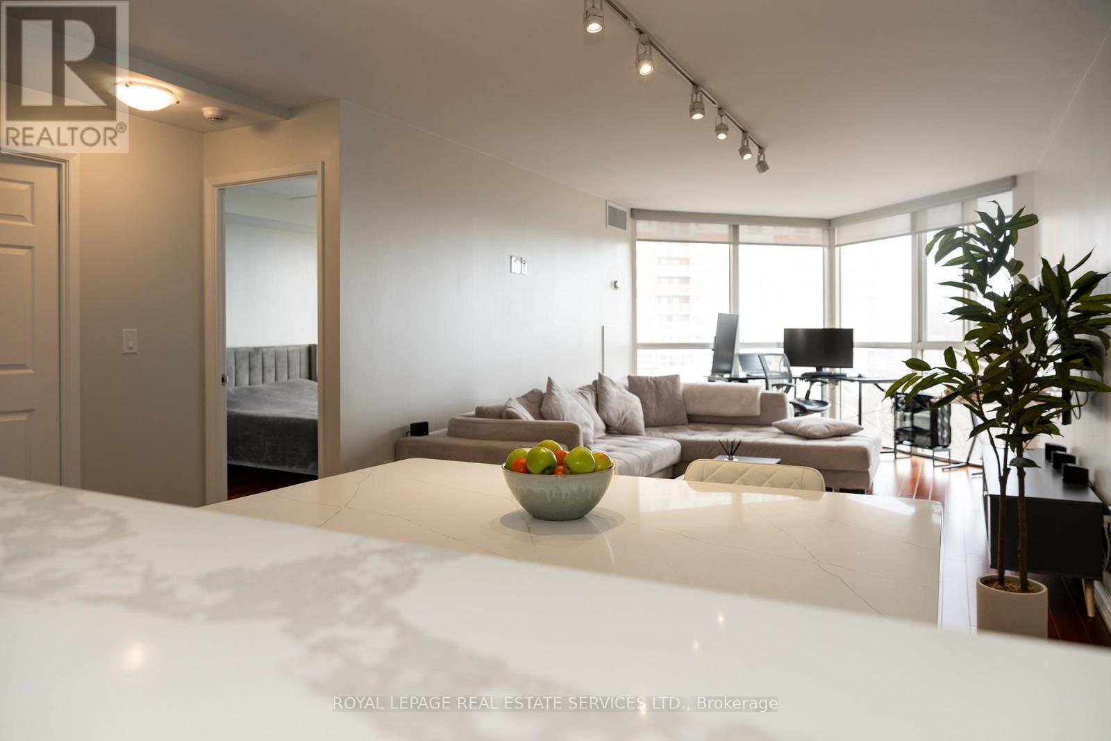 212 - 7 Concorde Place, Toronto, Ontario M3C 3N4 - Photo 13 - C12906682