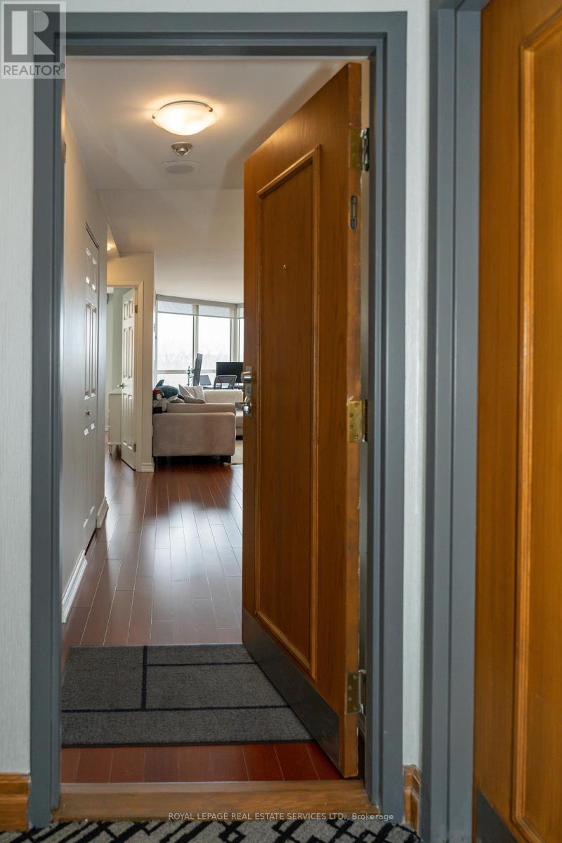 212 - 7 Concorde Place, Toronto, Ontario M3C 3N4 - Photo 5 - C12906682