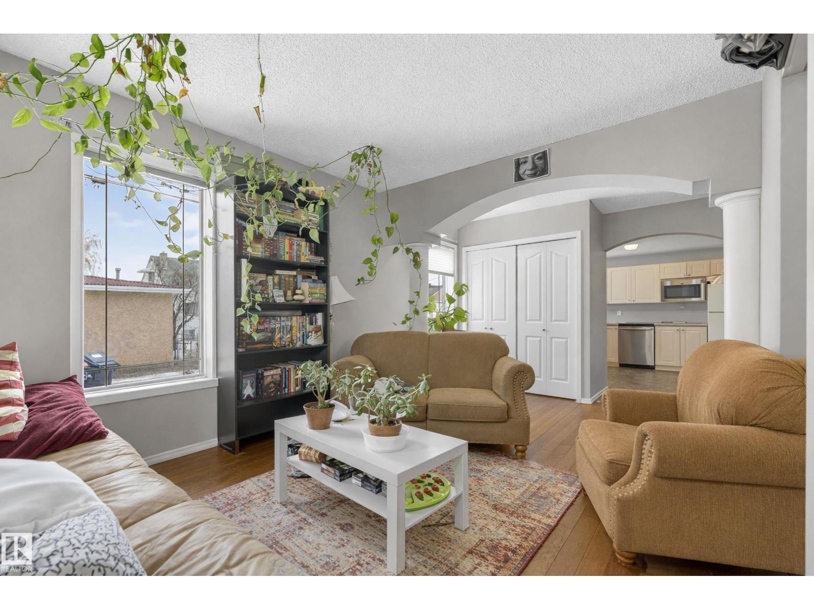 8109 85 St Nw, Edmonton, Alberta  T6C 4S3 - Photo 3 - E4478572