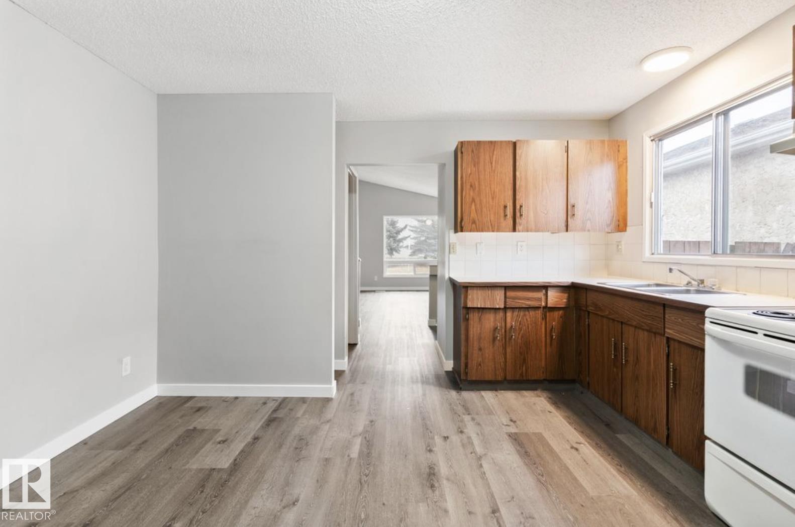 9806 180 Street Nw, Edmonton, Alberta  T5T 3W1 - Photo 12 - E4478575