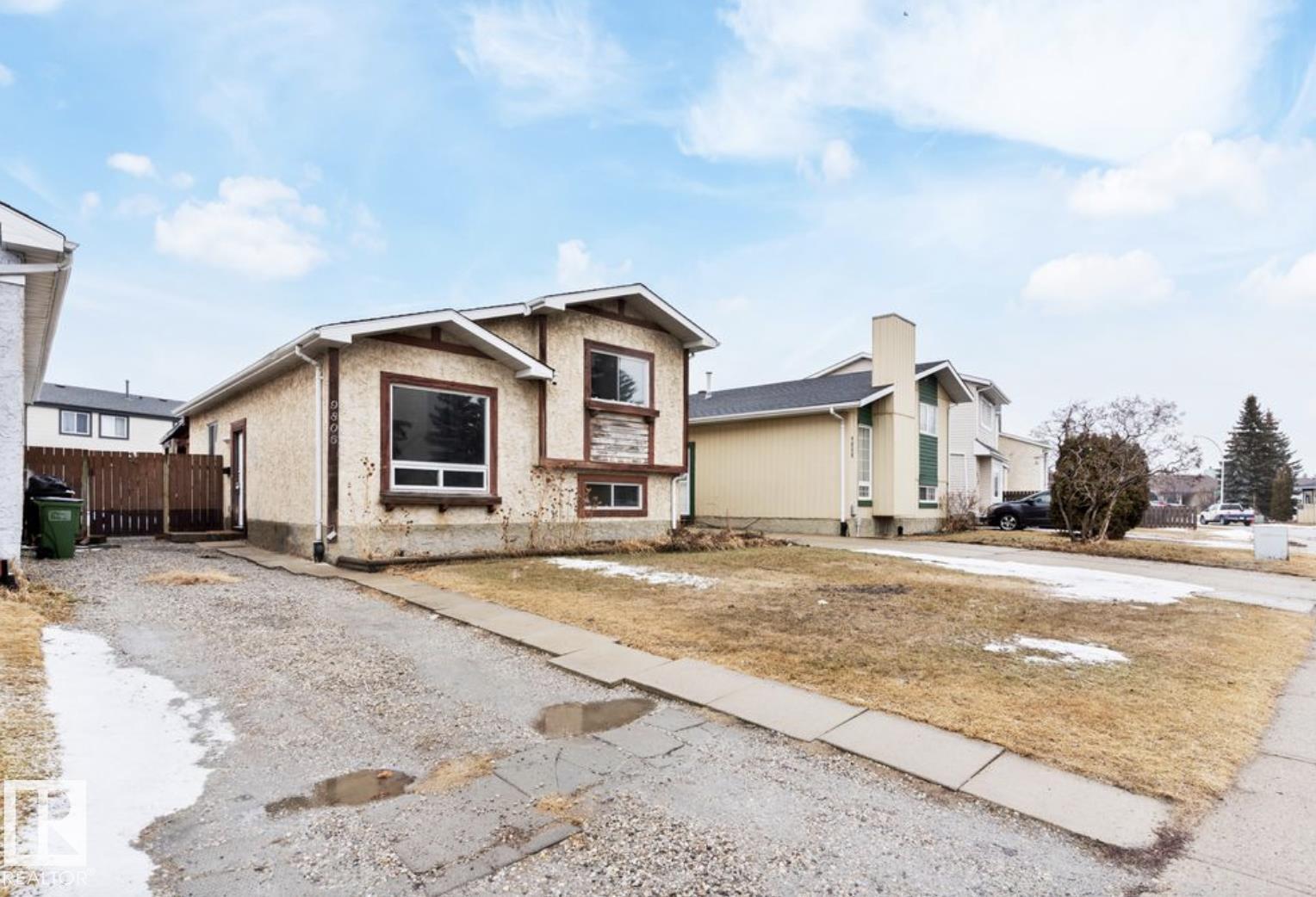 9806 180 Street Nw, Edmonton, Alberta  T5T 3W1 - Photo 2 - E4478575